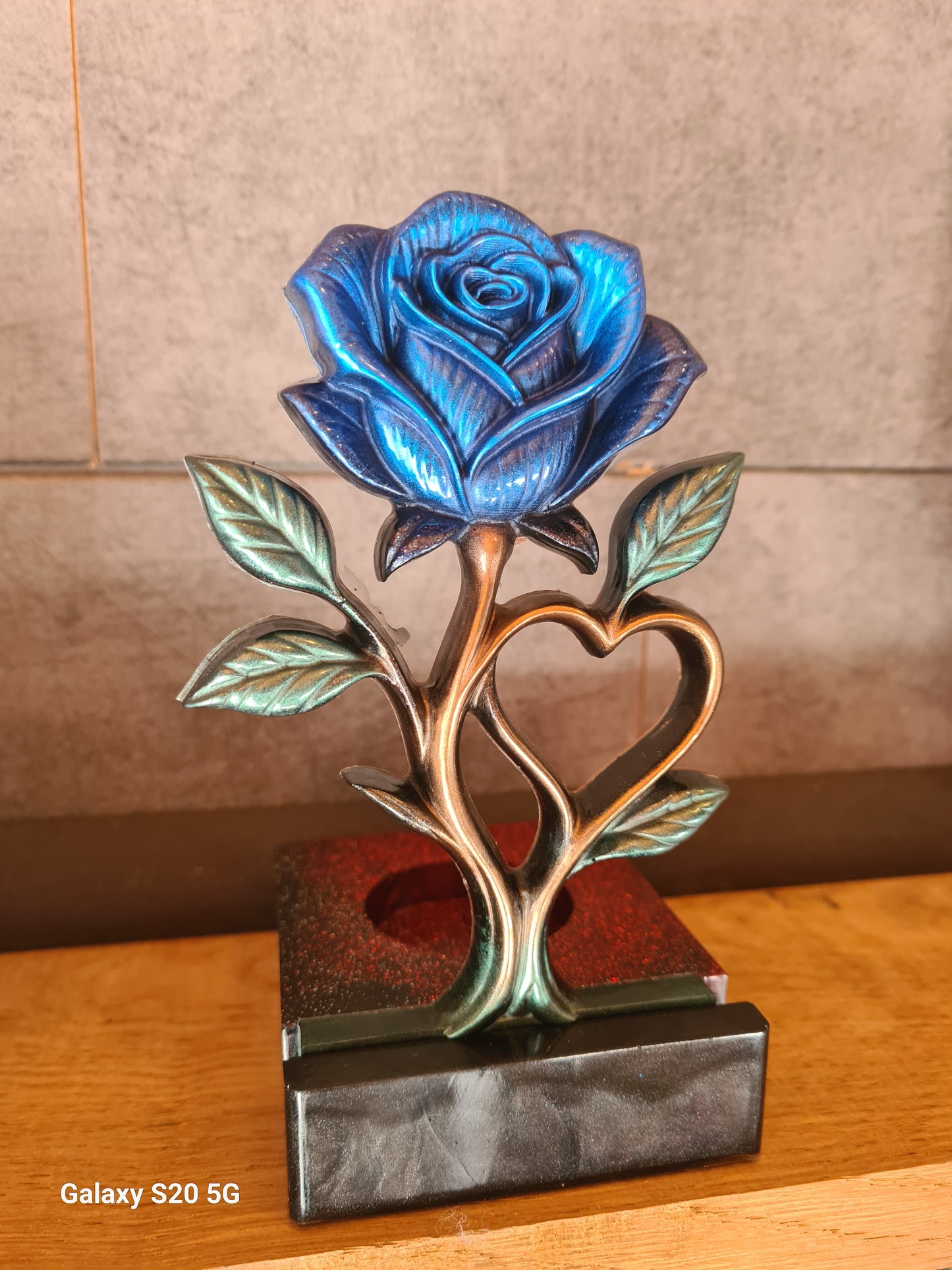 Rose et support bougie
