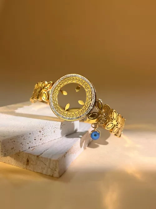 Bracelet Jonc Ajouré et Breloque