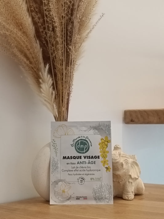 Masque visage en tissu Anti-âge et Hydratant au Lait de chèvre bio et complexe effet acide hyaluronique végétal