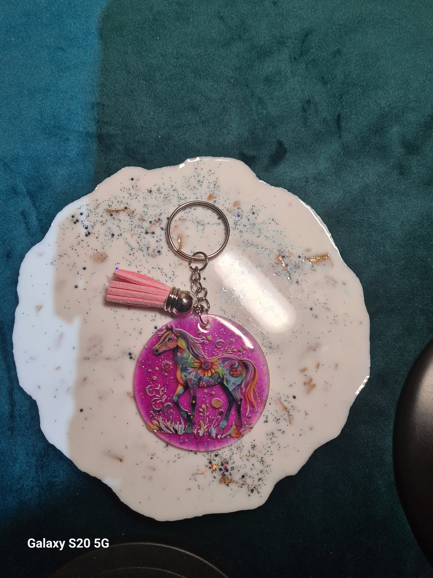 Porte clés plexiglas et résine époxy
